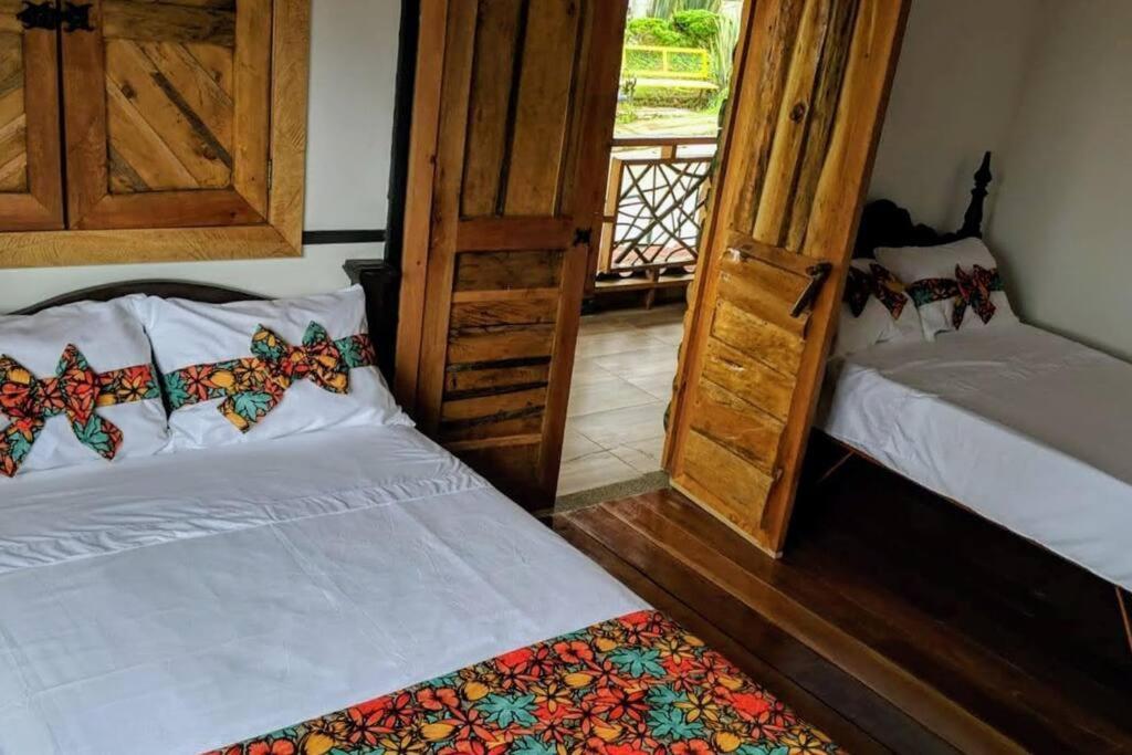 El Encanto Mountain Cabin Саленто Экстерьер фото