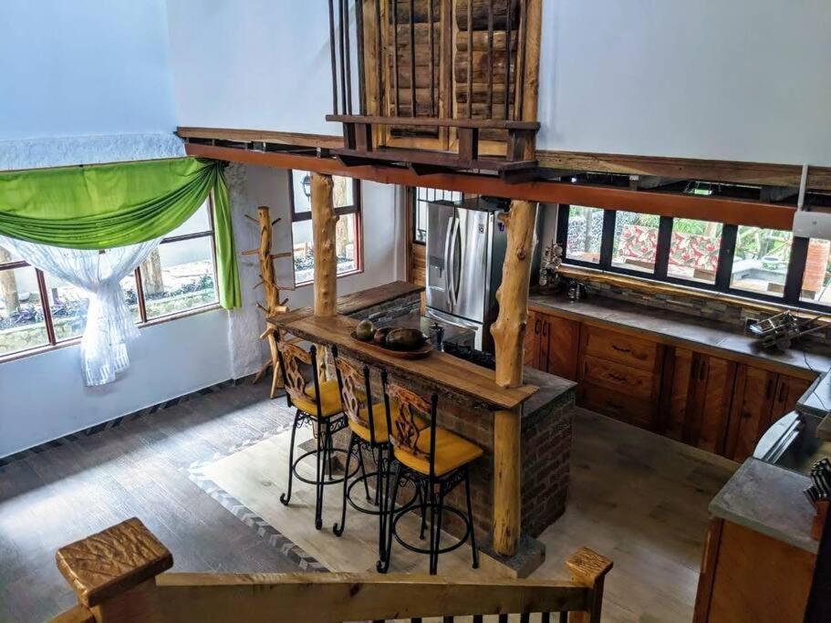 El Encanto Mountain Cabin Саленто Экстерьер фото