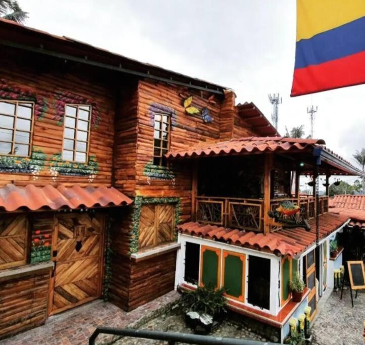 El Encanto Mountain Cabin Саленто Экстерьер фото