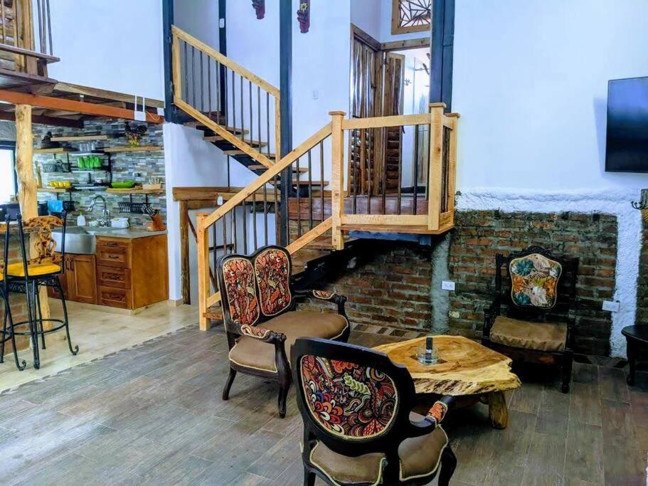 El Encanto Mountain Cabin Саленто Экстерьер фото